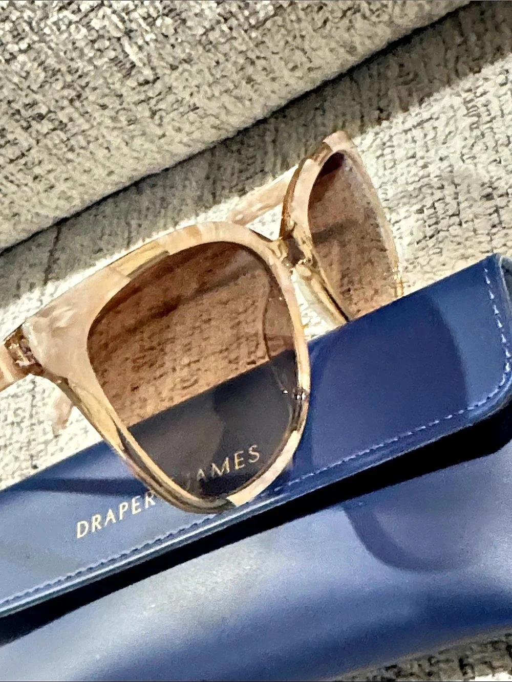 Draper James DJ7014 Brown Cat-Eye Sunglasses Like New